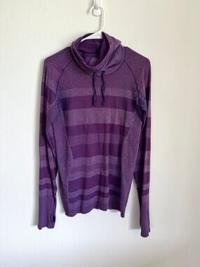 Moving Comfort Seamless Purple Striped Cowl Neck Running Pullover Size Medium